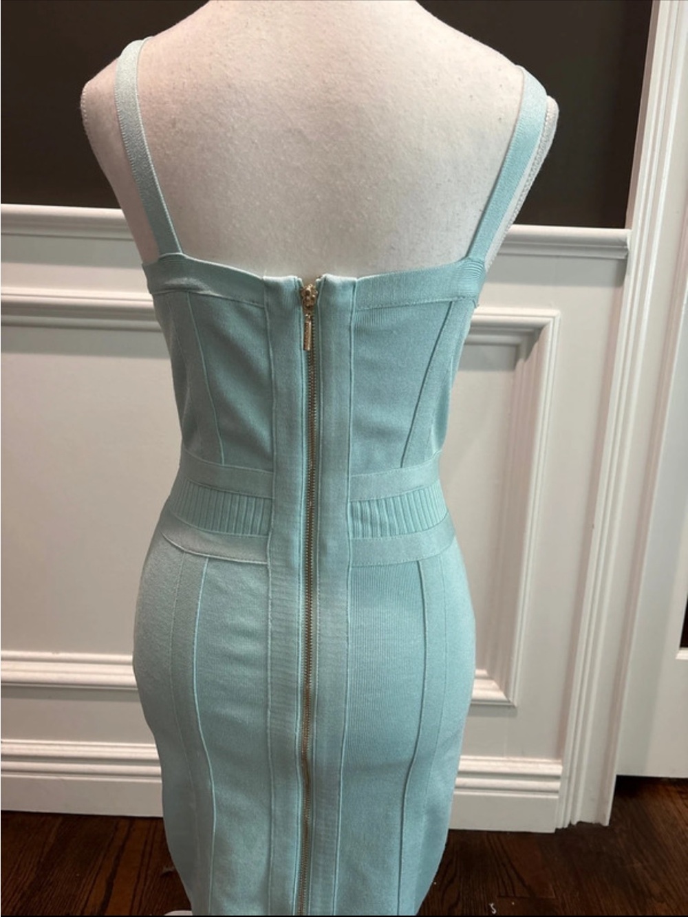 Guess Light Aqua fitted corset like Beautiful Midi Dress Small - Picture 3 of 9